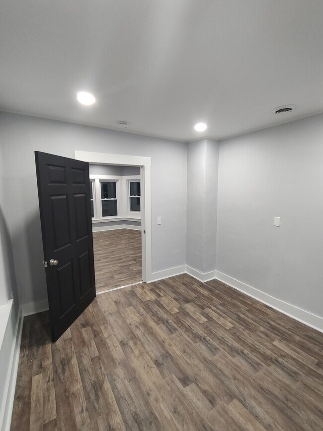 Photo - 142 High St Unit #3