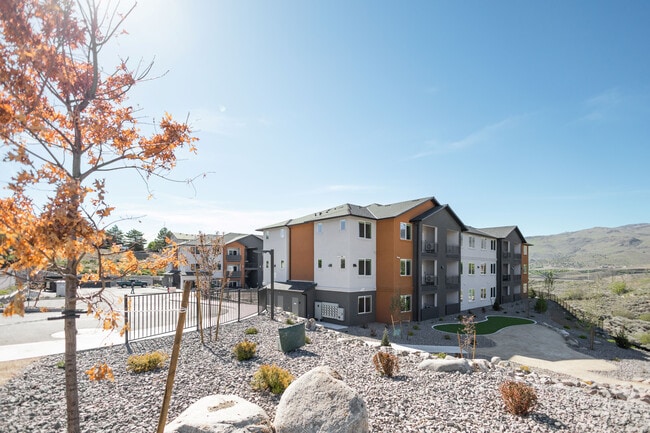 Photo - Canyon's Edge Apartments