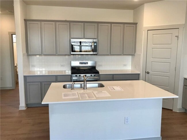 Photo - 14204 Mcarthur Dr