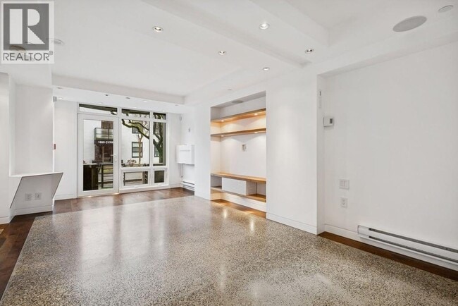 Photo - 1608 Cypress St