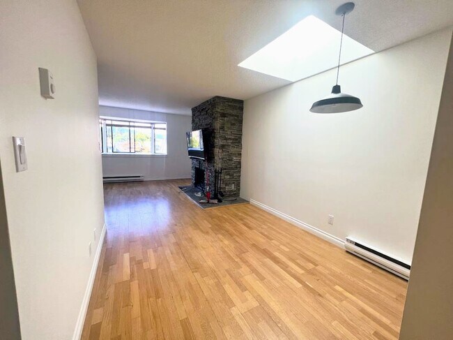 Photo - 17-3437 West 4th Avenue Unit 17