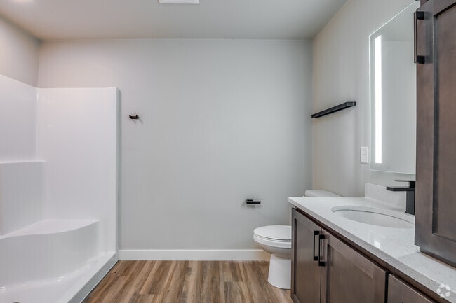 1 habitación, 1 baño - 975 pies cuadrados - Baño