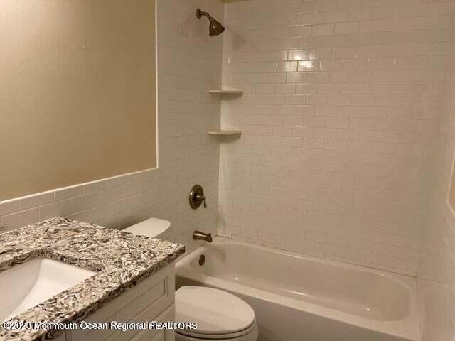 Photo - 69 Northrup Dr