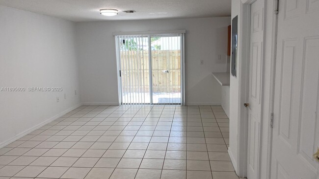 Photo - 13974 SW 260th St