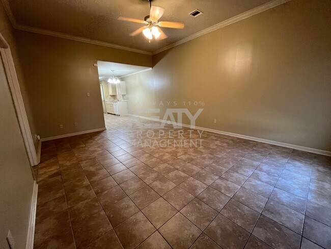 Photo - 109 Country Ln Unit A