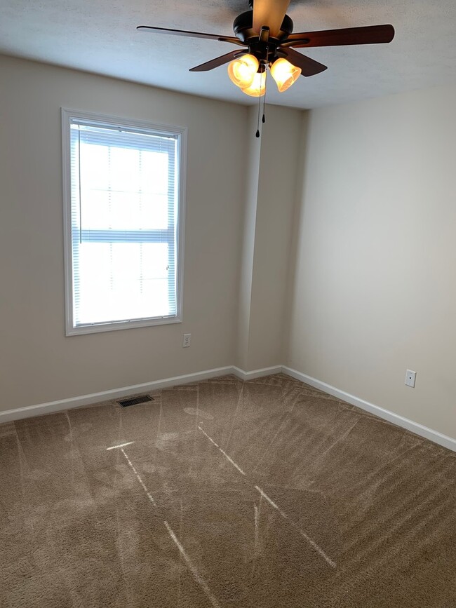 Photo - 3 BR 2.5 Bath Townhouse