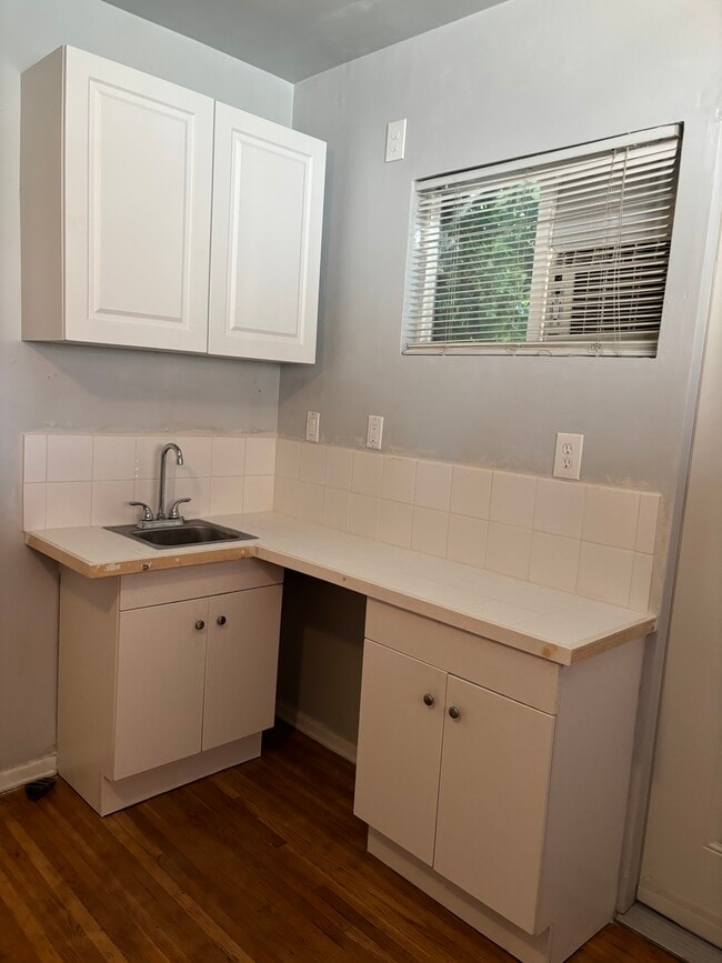 Photo - 6327 Calvin Ave Unit STUDIO