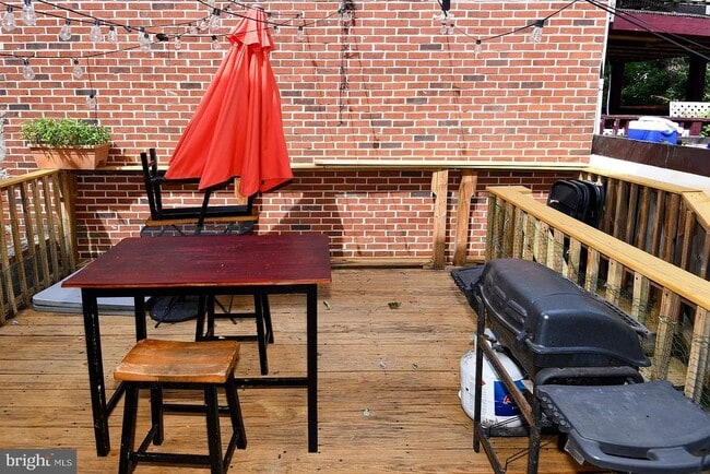 Photo - 1904 9th St NW