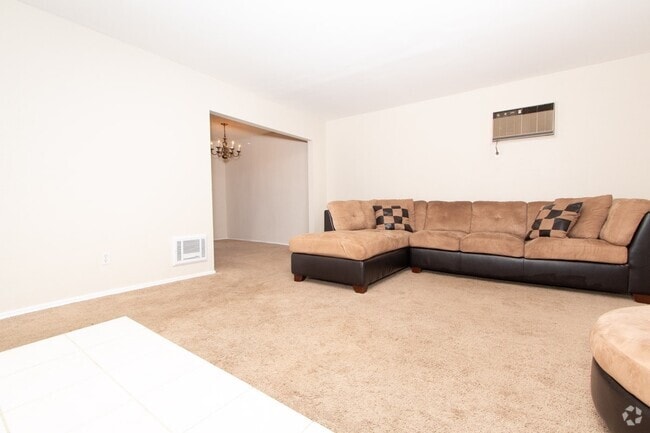 Building Photo - Private 2-bed/2-bath, Corner Location Cond... Rental