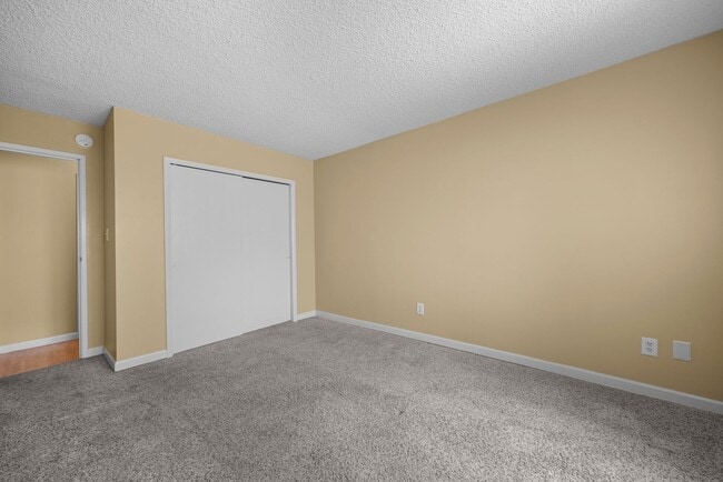 Photo - 3460 S Poplar St