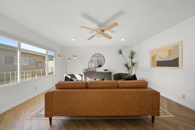 Photo - 345 Wisconsin Ave Unit 306