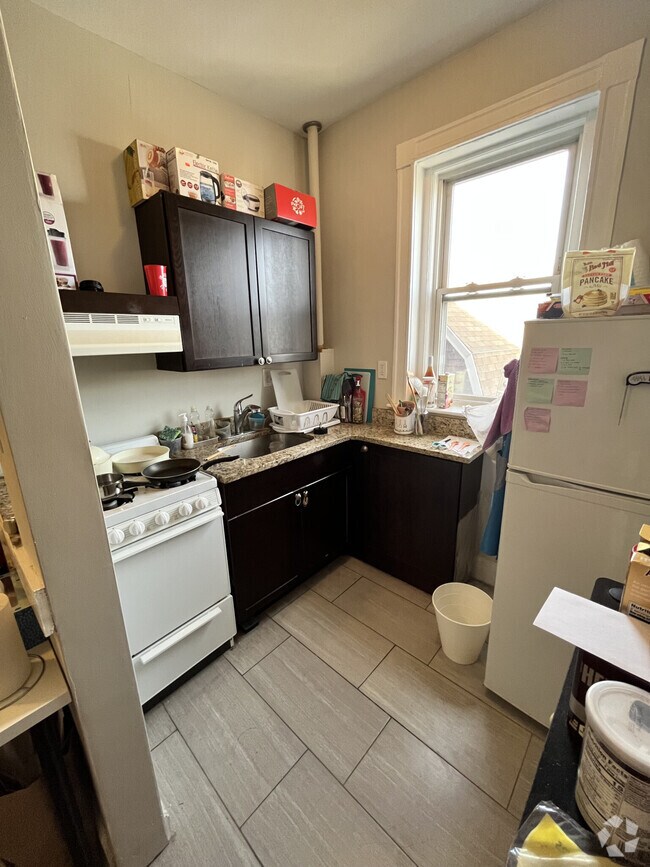 Building Photo - 1851 Commonwealth Ave Unit 16 Rental