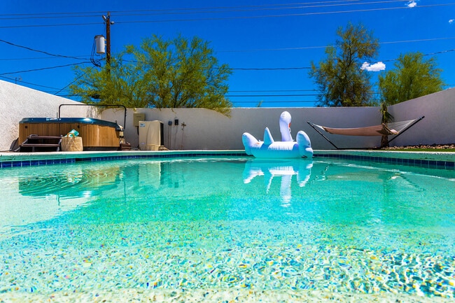 Photo - 16 Nolina Ln