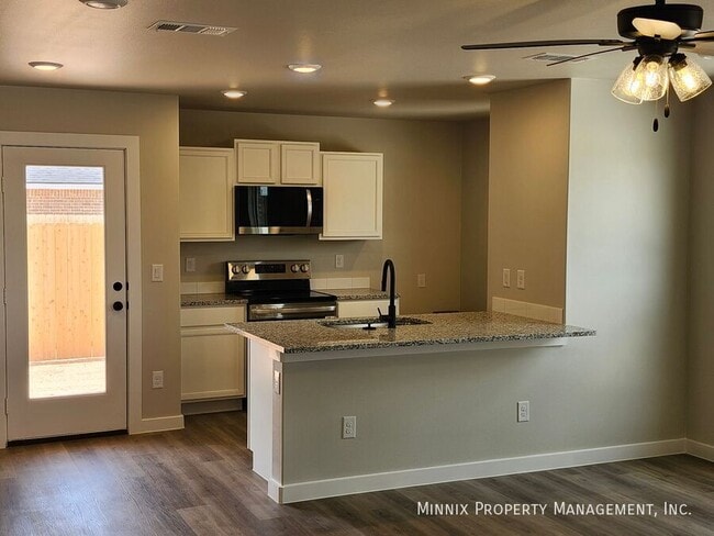 Photo - 14502 Paris Ave