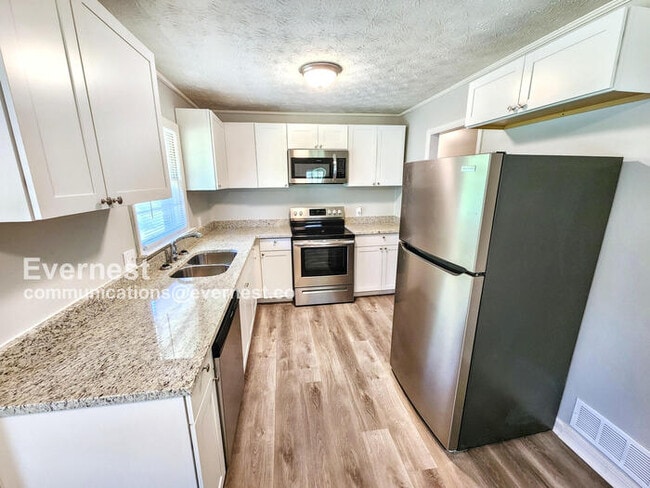 Photo - 512 Meadowbrook Dr