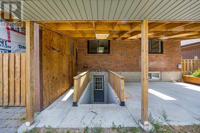 Photo - 59 Limevale Crescent