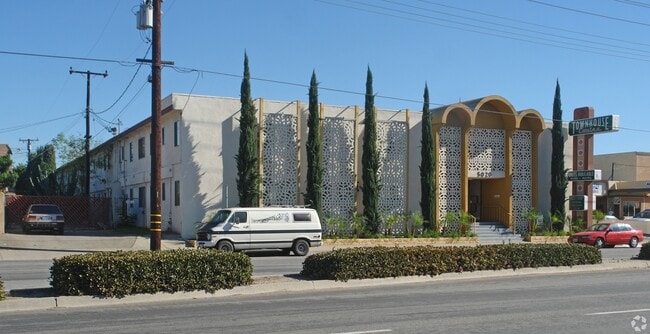 Townhouse Covina Apts