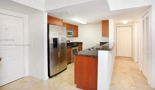 Photo - 1555 N Treasure Dr Unit 314