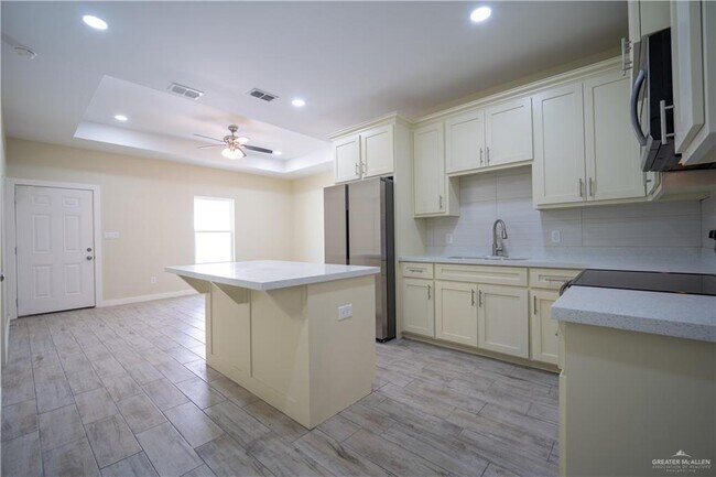 Photo - 15 Briggs Rd Unit B