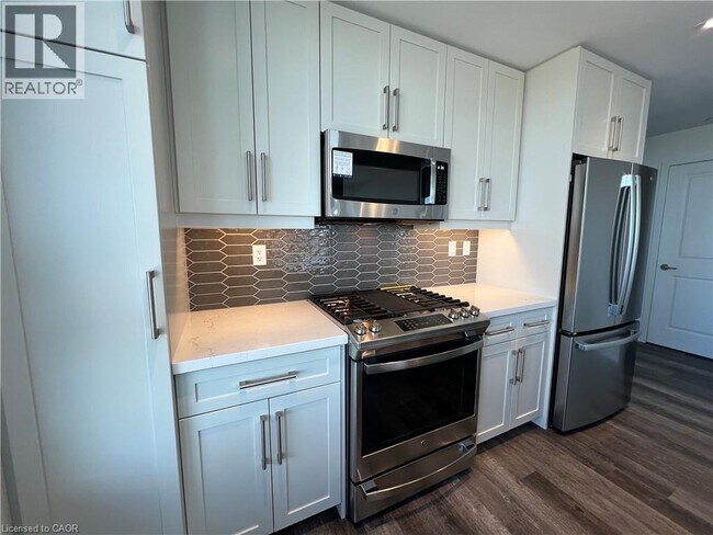 Photo - 2007 James St Unité 702