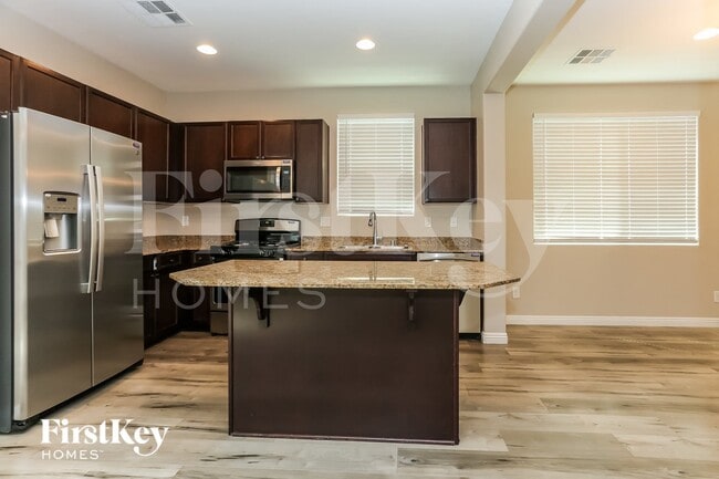 Photo - 7736 Ashby Gate St