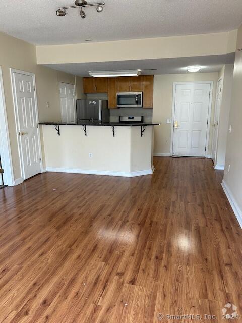 Building Photo - 499 Bedford St Rental