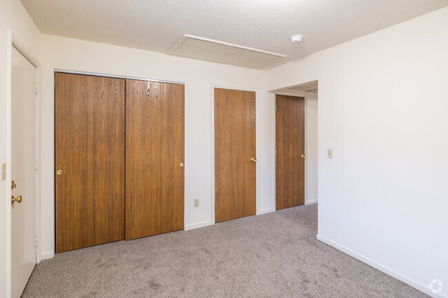 1BR Arbor - Bedroom