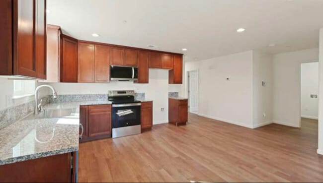 Photo - 227 N Fremont Ave