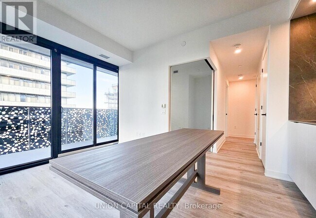 Photo - 55 Charles St E Unit 4609