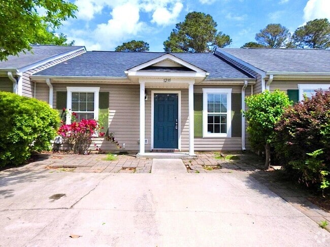 Building Photo - 1235 Longpoint Dr Rental