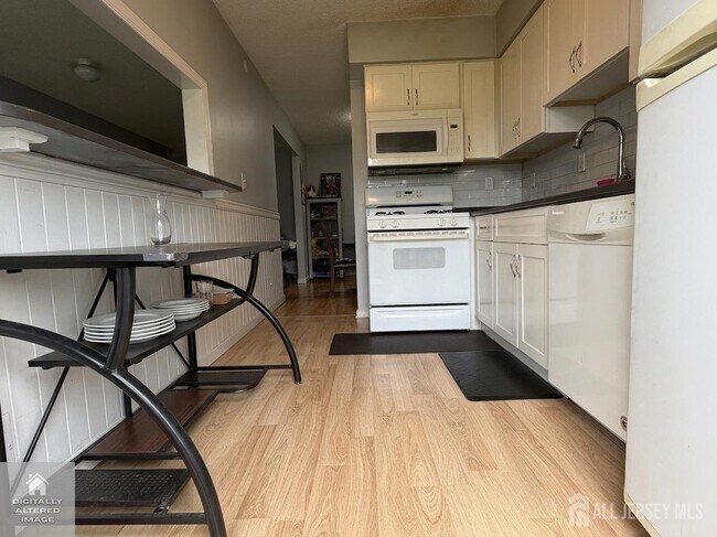 Photo - 99 Brookview Cir