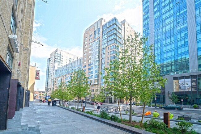 Building Photo - 170 Brookline Ave Unit 816 Rental