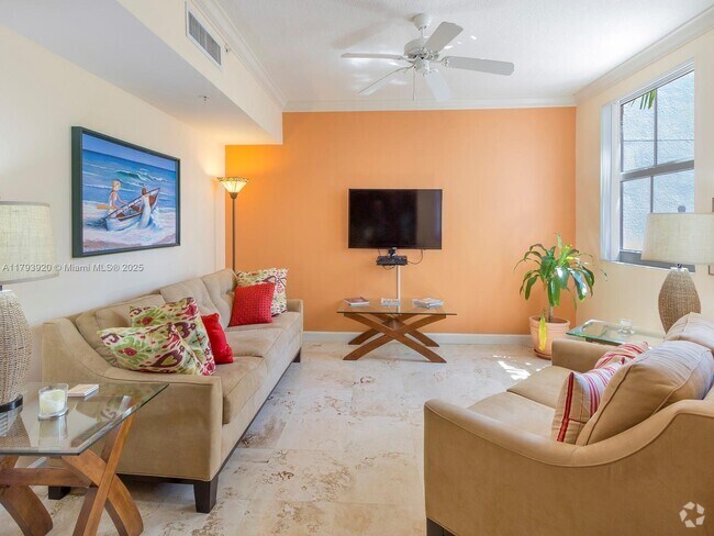 Building Photo - 9172 Collins Ave Unit 305 Rental
