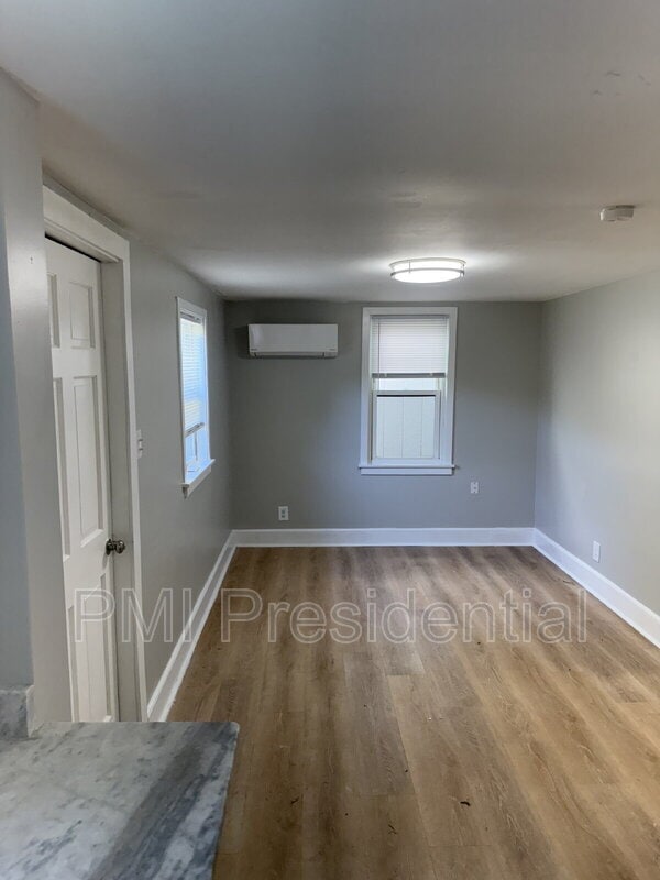 Photo - 826 Azalea Ave