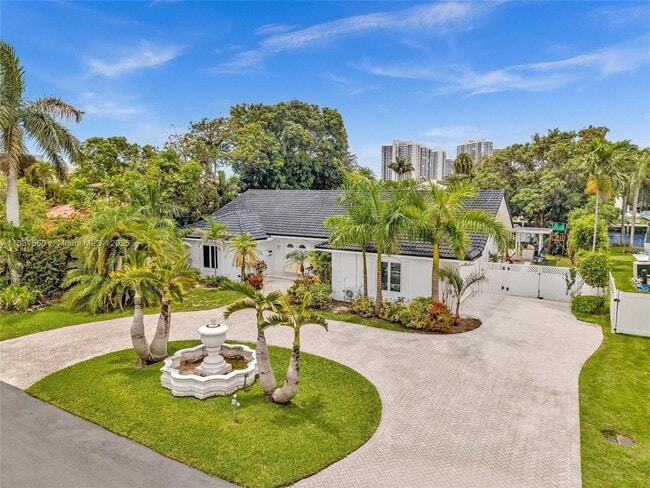 Photo - 413 Tamarind Dr House