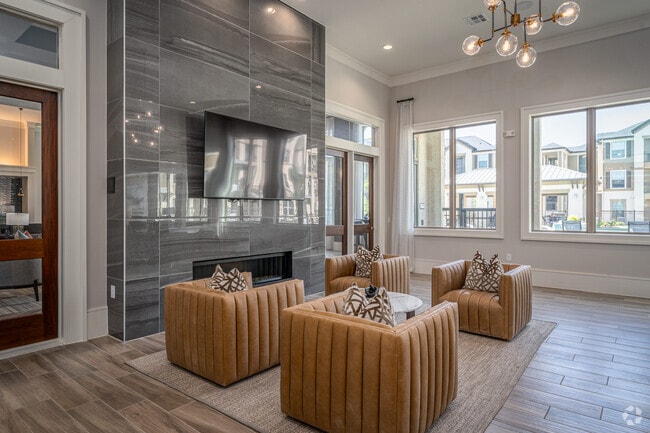 Leasing Office