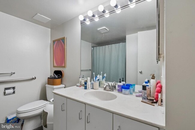 Photo - 233 S 6th St Unit 912B