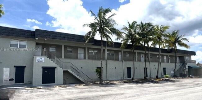 Building Photo - 7701-7713 Davie Road Extension Unit 202 Rental