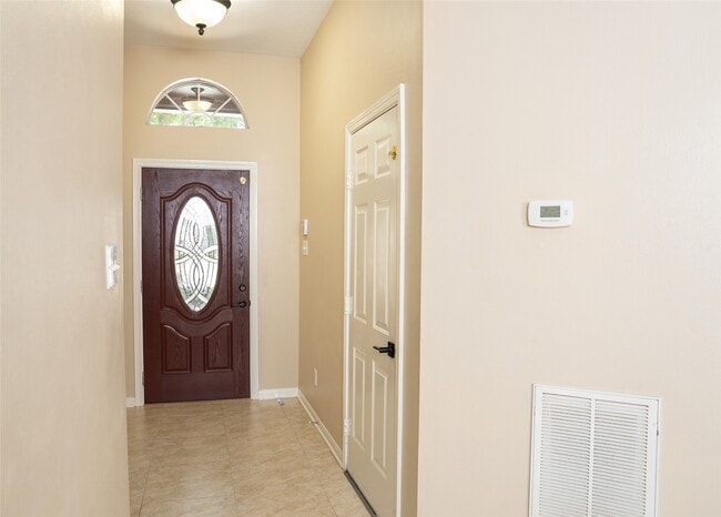 Building Photo - 19 Mystic Glade Ct Rental