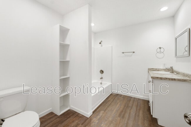 Photo - 34 Pine St