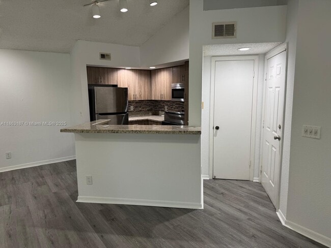 Building Photo - 12510 Vista Isles Dr Unit 1224 Rental