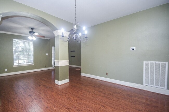 Photo - 5214 Mountain Forest Dr