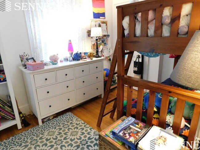 Photo - 8 Kelly Rd Unit 1