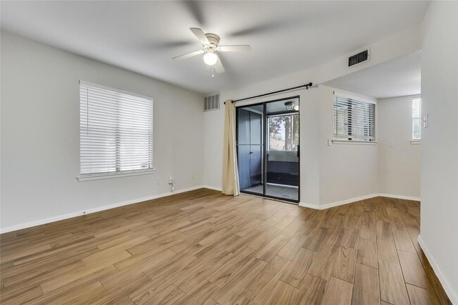 Building Photo - 2500 Burleson Rd Unit 609