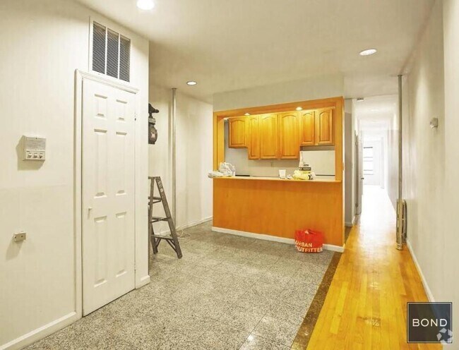 Building Photo - 3 bedroom in Manhattan NY 10003 Unit 16 Rental