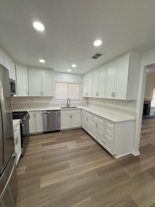 Photo - 3 BEDROOM COURT LOCATION