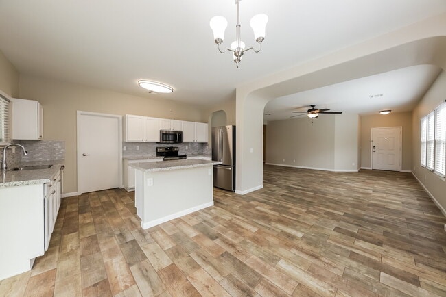 Photo - 10609 W Angels Ln