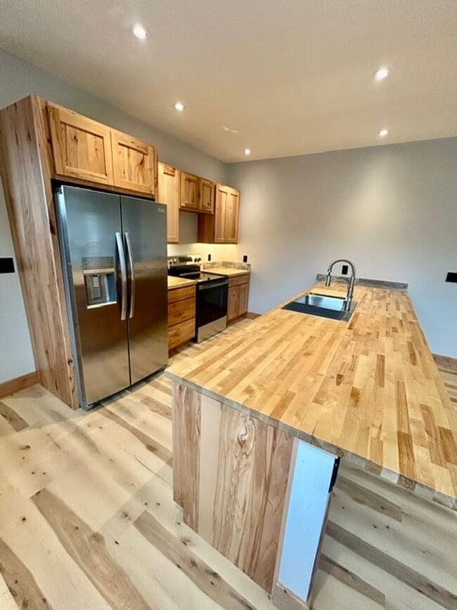 Photo - Unique Live/Workspace with Blackfoot Views - New Build/East Missoula!