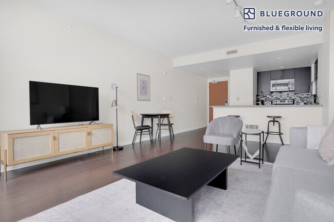 388 Beale St Unit SI FL15-ID775