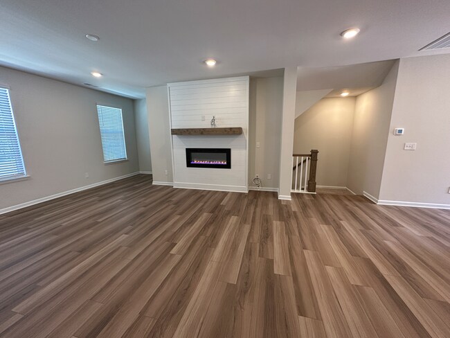 Photo - 15013 Camus Ct